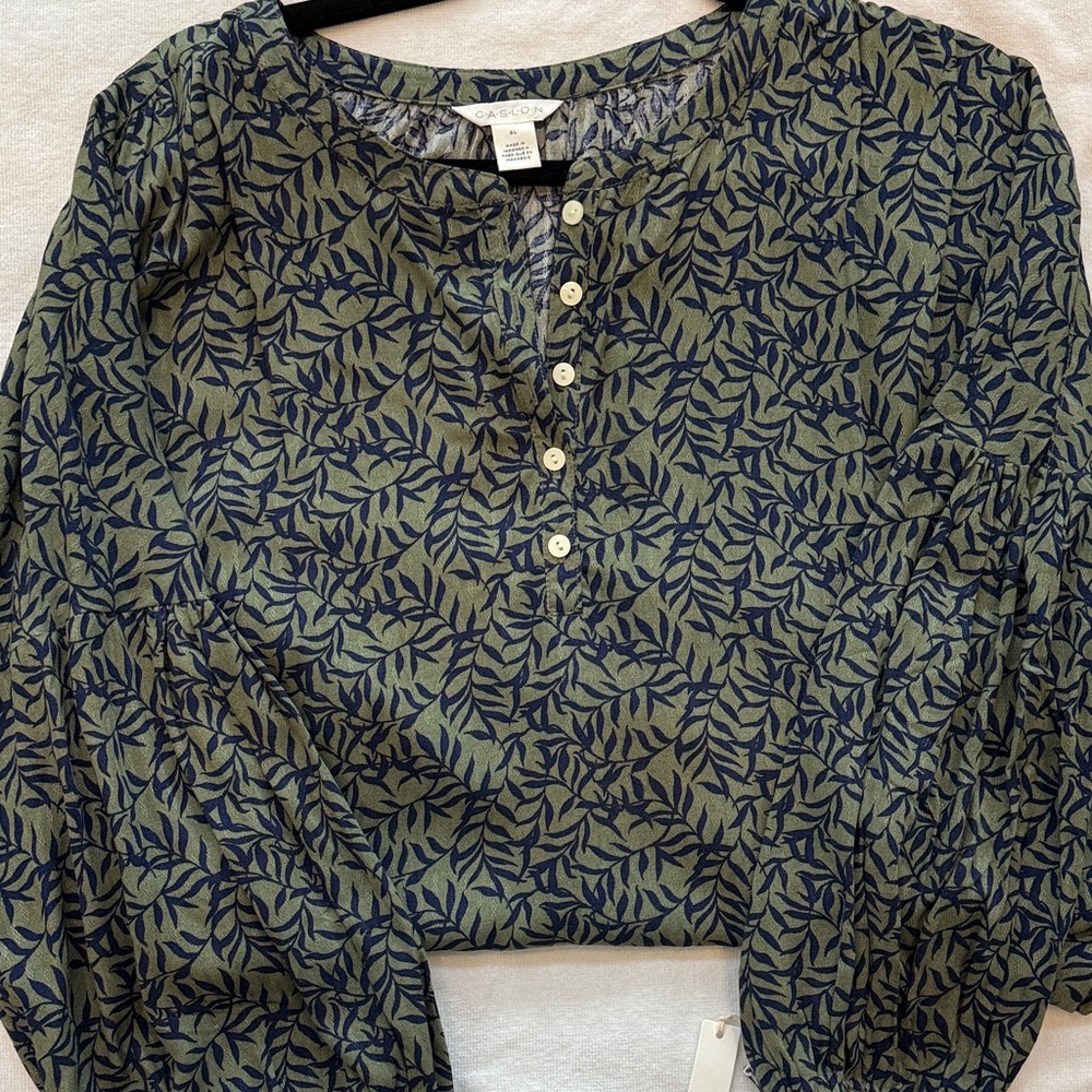 Caslon Green and Blue Leaf Print Women's Top